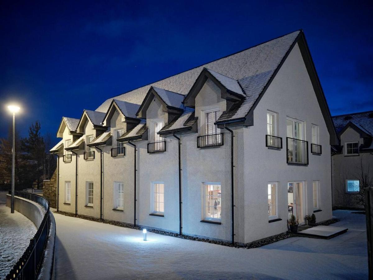 The Steadings, Aviemore Luxury 5 Star Rated 3 Bed With Home Cinema Garden And Parking Экстерьер фото